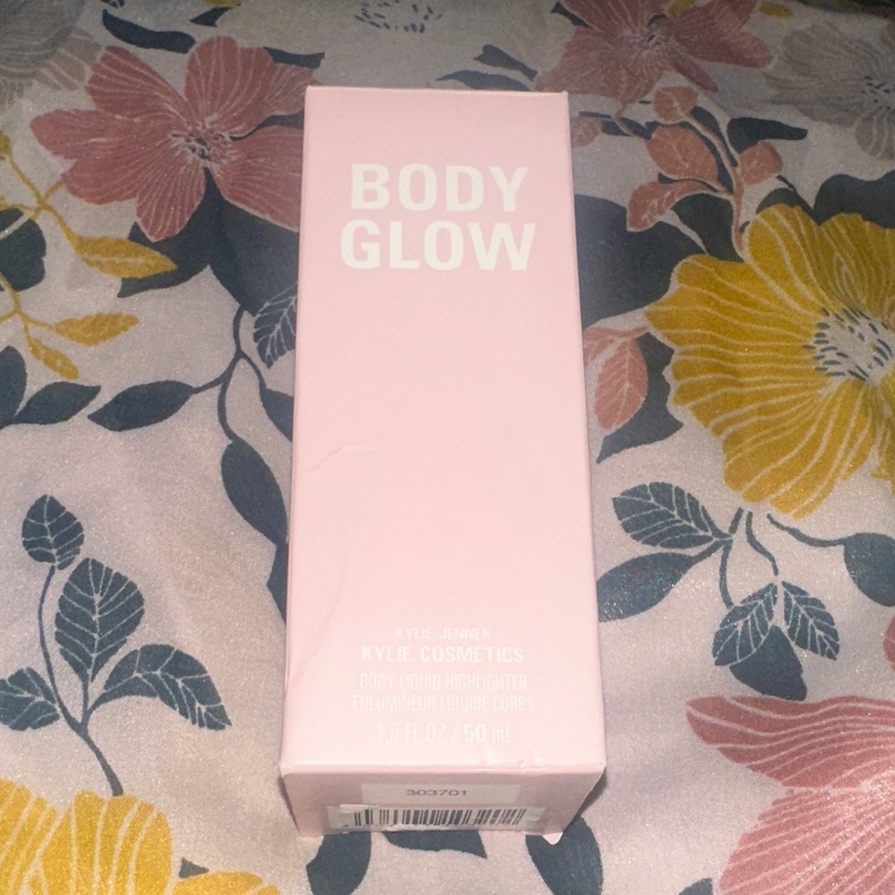 NIB Kylie Cosmetics Body Glow Highlighter - Always on the Go #200